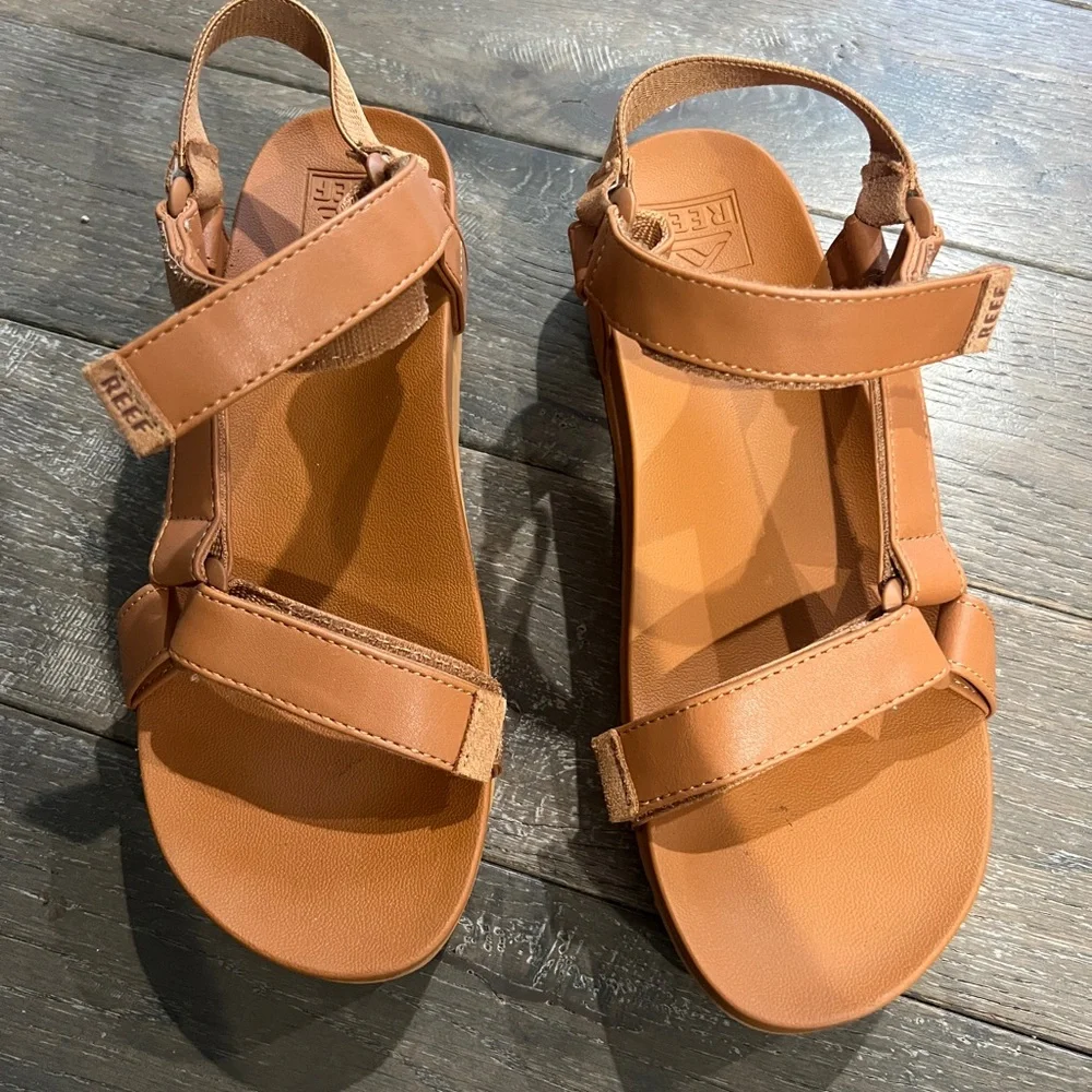 Reef Tan Leather Sandals - Picture 1 of 4